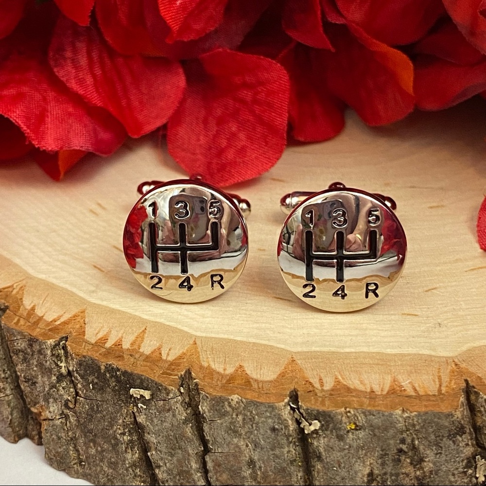 5 Speed Silver 5th Gearshift Cufflinks - Picture 8 of 16